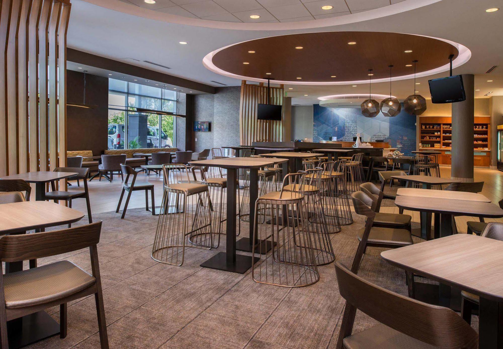 Springhill Suites Pittsburgh Southside Works Exterior foto